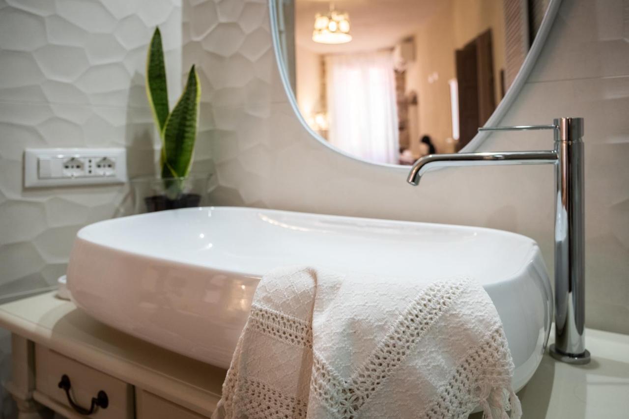 Dimora Sant'Ignazio Guest House Bosa Buitenkant foto
