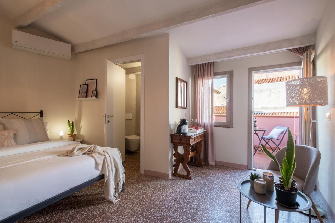 Dimora Sant'Ignazio Guest House Bosa Buitenkant foto